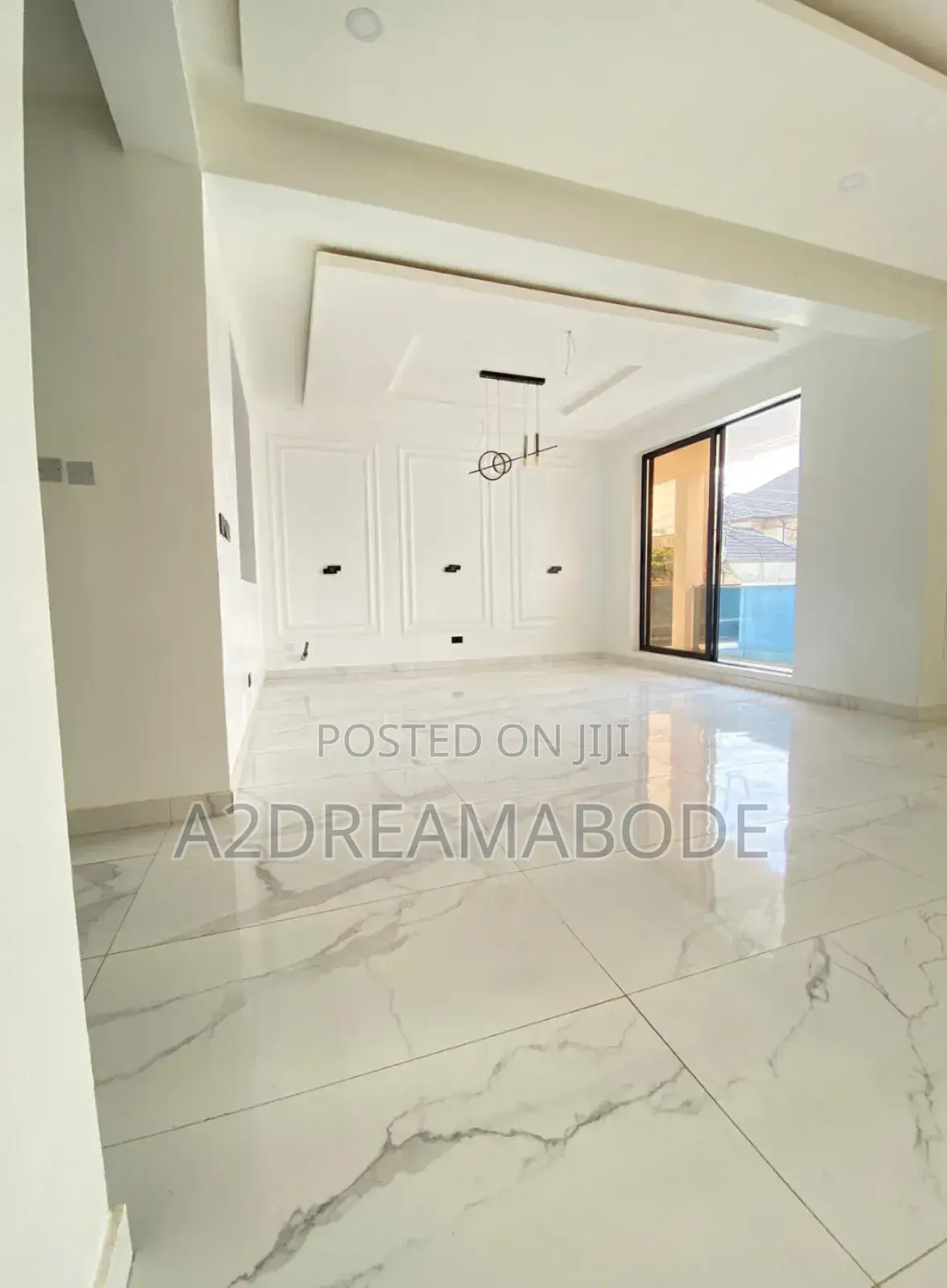 5bdrm Duplex in Omole Phase 1 for sale in Omole Phase 1