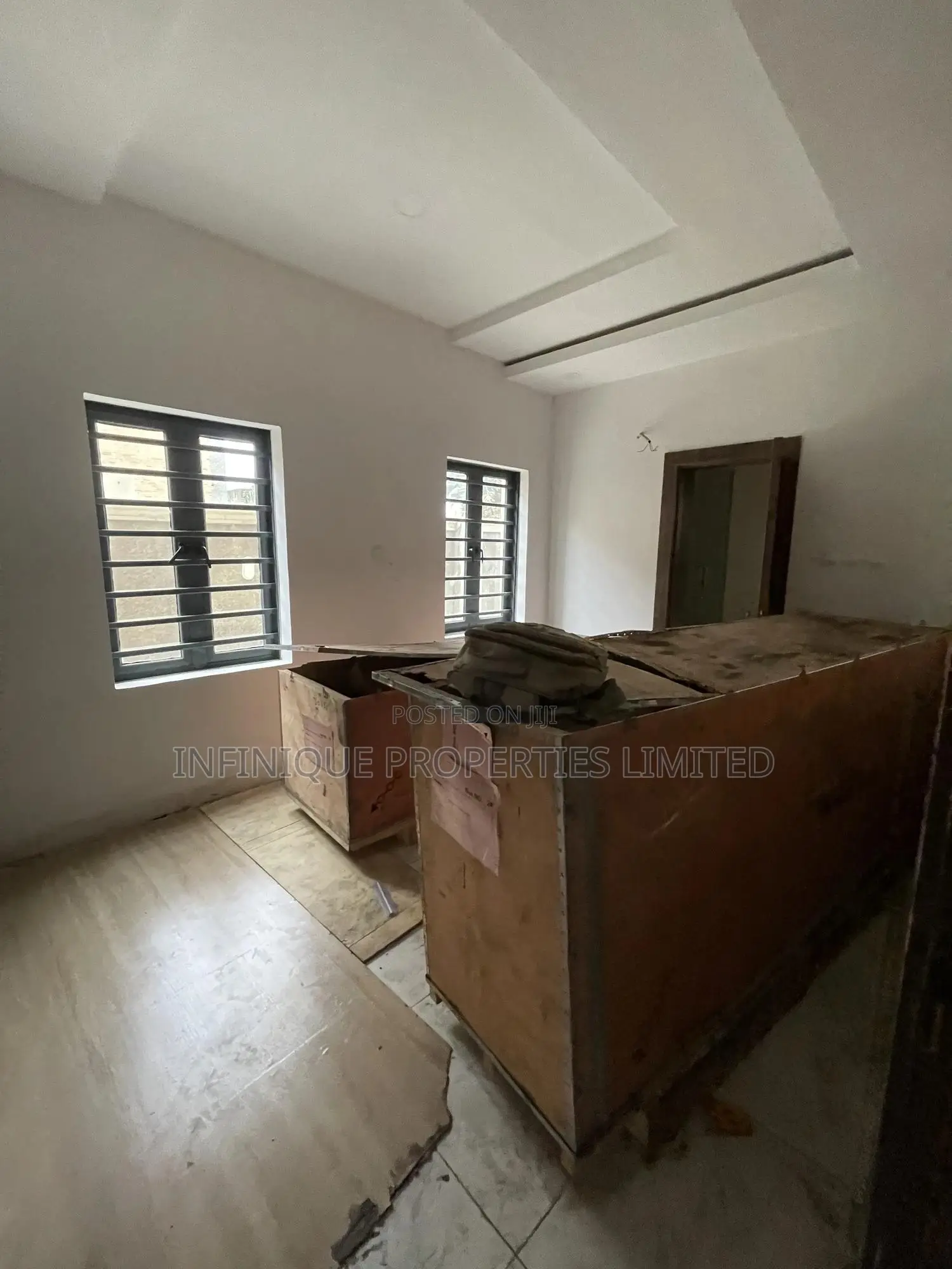 3bdrm Block of Flats in Ikeja GRA for sale in Ikeja GRA