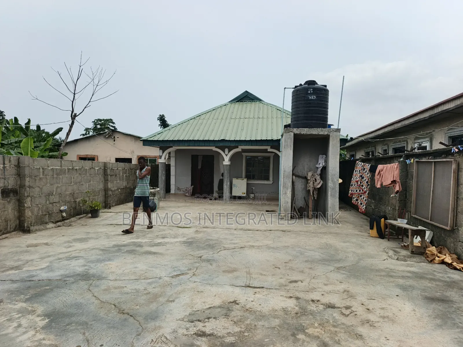 3bdrm House in Upper Sallam Estate, Ikorodu for sale in Ikorodu
