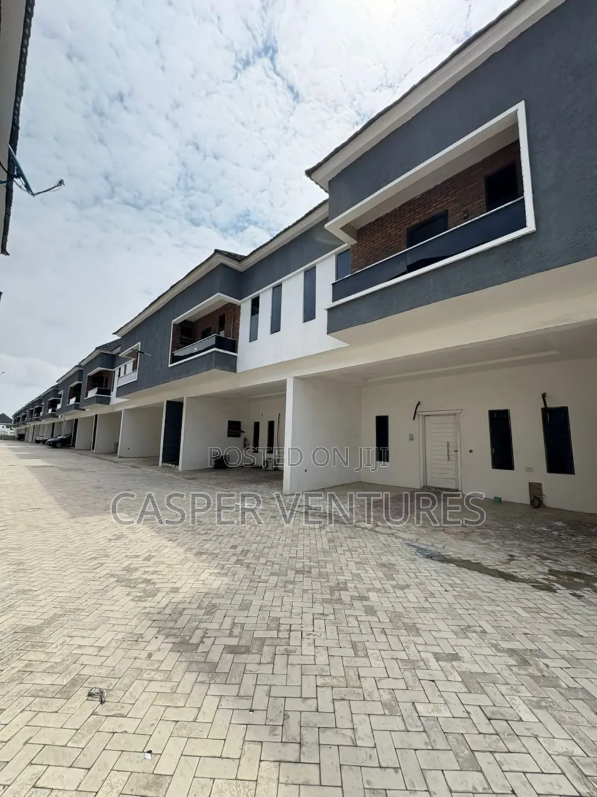 4bdrm Duplex in Royal Pine, Lekki Phase 2 for sale in Lekki Phase 2