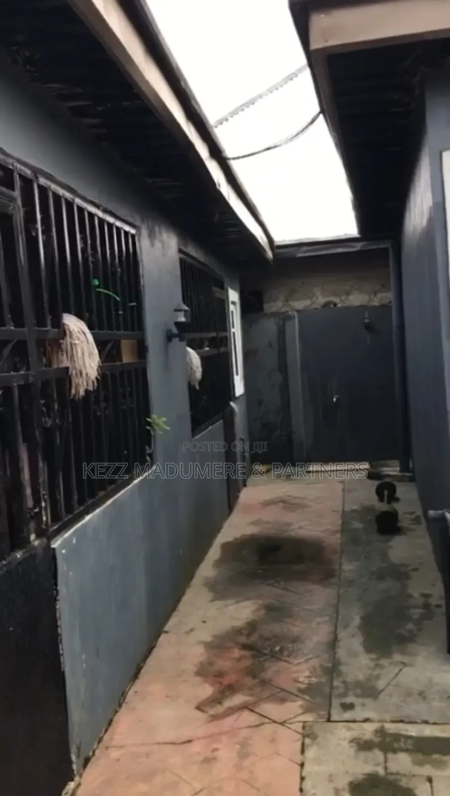 4bdrm Block of Flats in Igwuruta, Port for sale in Port-Harcourt