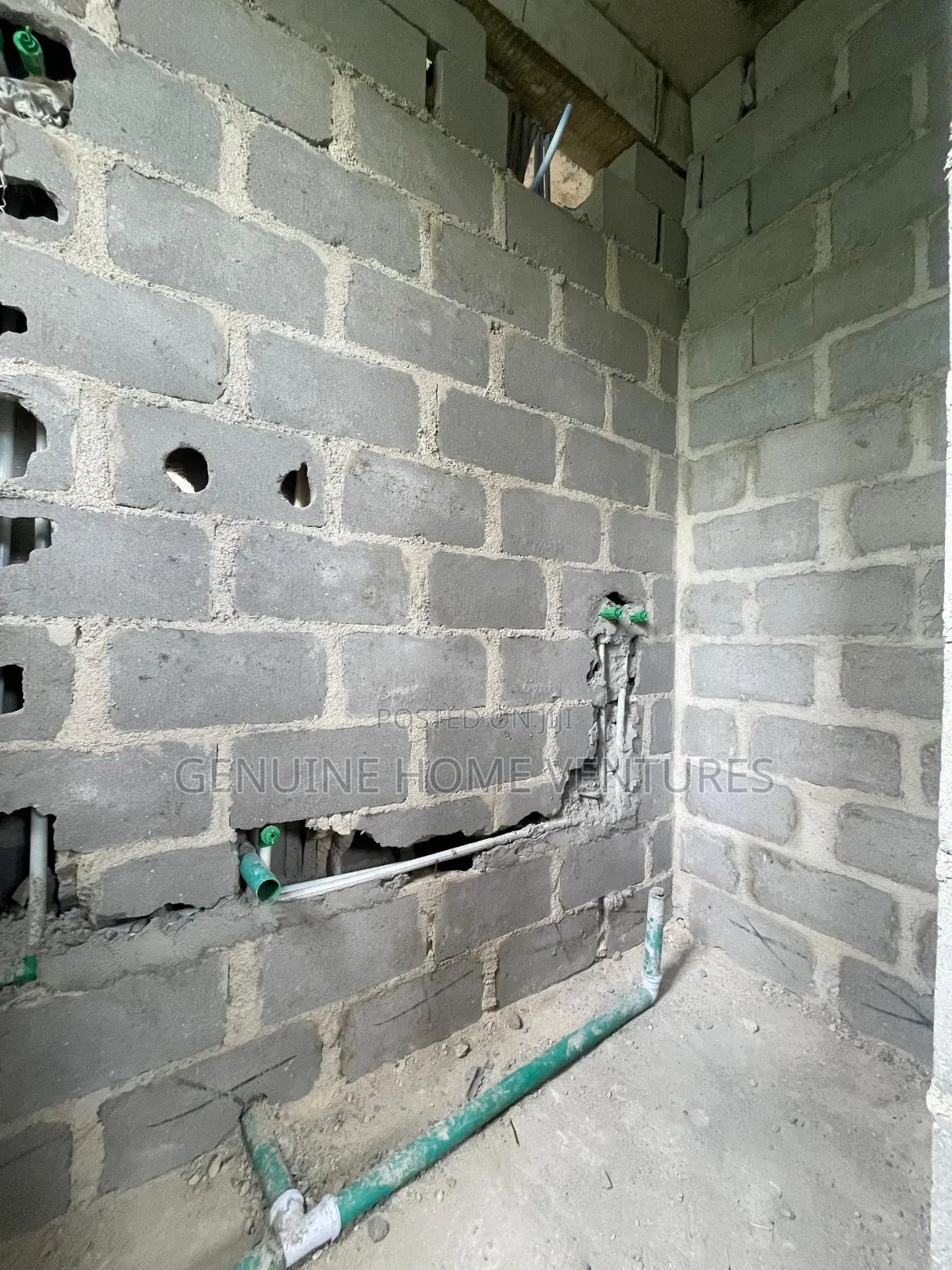 2bdrm Apartment in Surulere for sale in Surulere