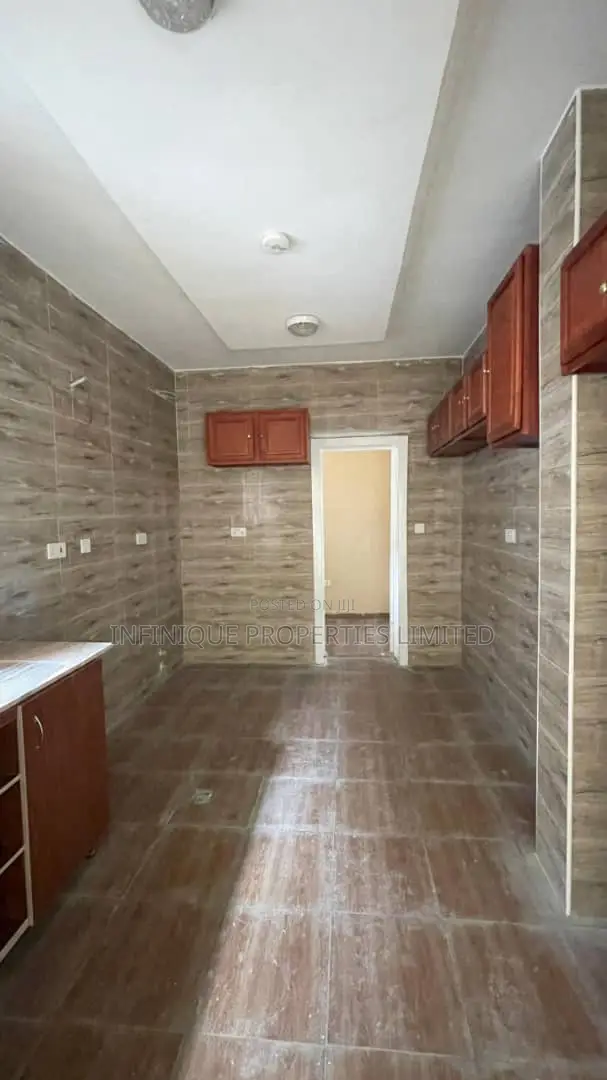 3bdrm Duplex in Lekki Phase 1 for sale in Lekki Phase 1