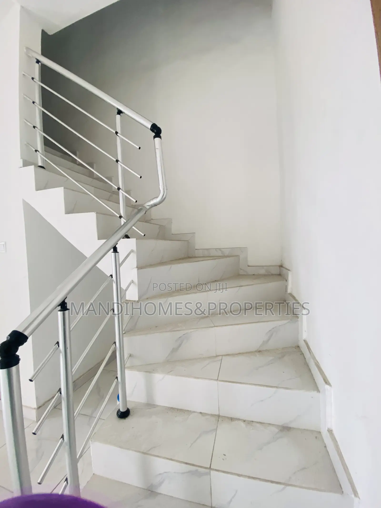 4bdrm Townhouse/Terrace in Ikota for sale in Ikota