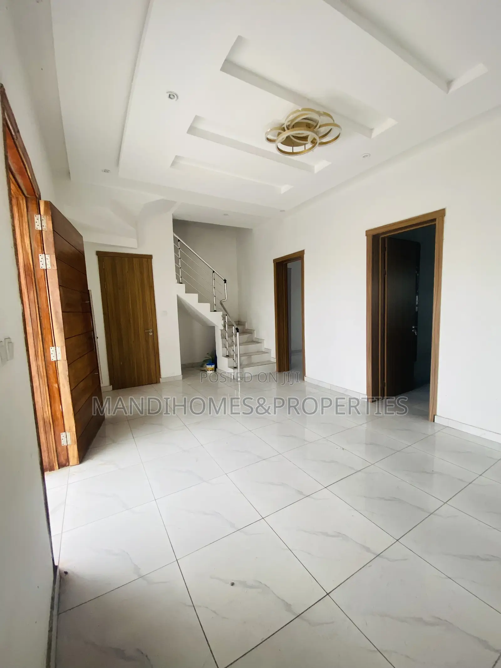 4bdrm Townhouse/Terrace in Ikota for sale in Ikota