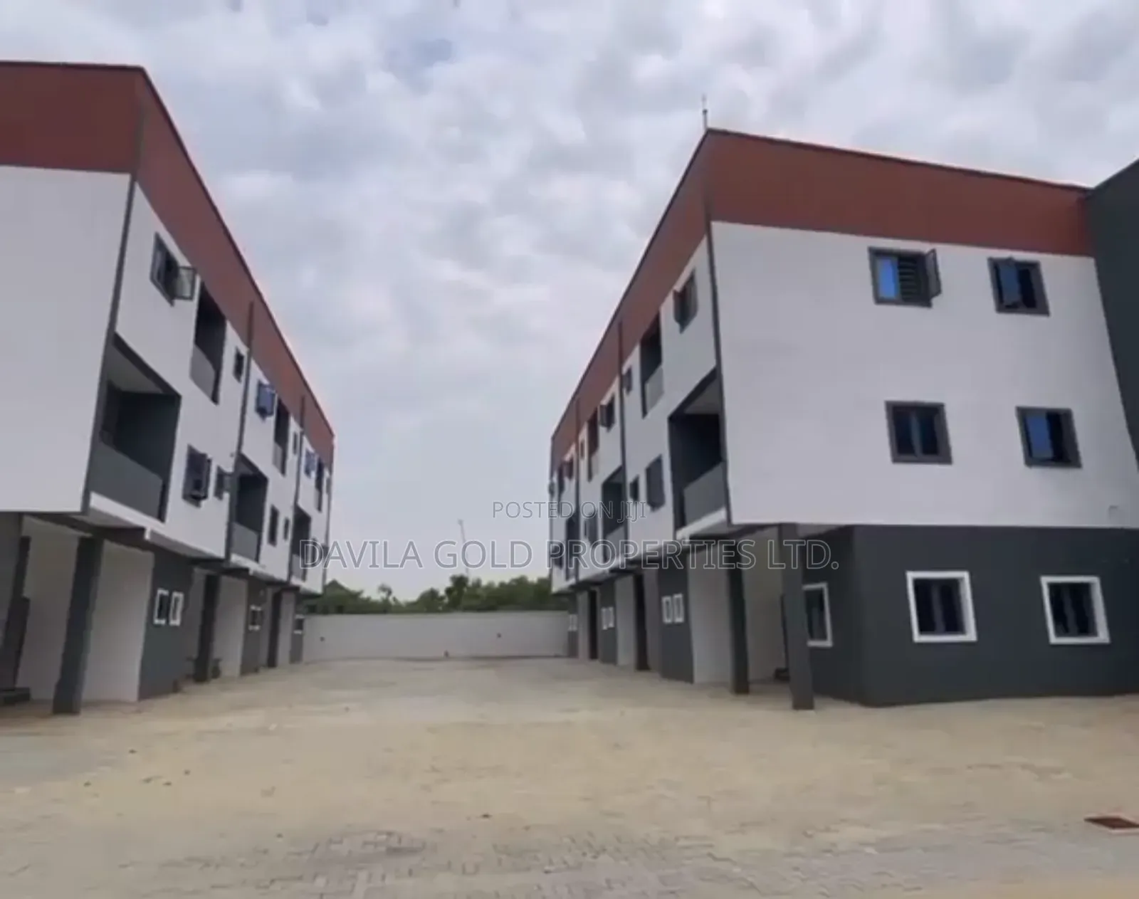 20bdrm Apartment in Lekki for sale in Lekki