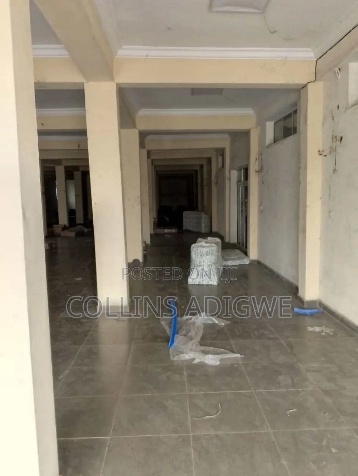 600sqm Showroom in Sangotedo