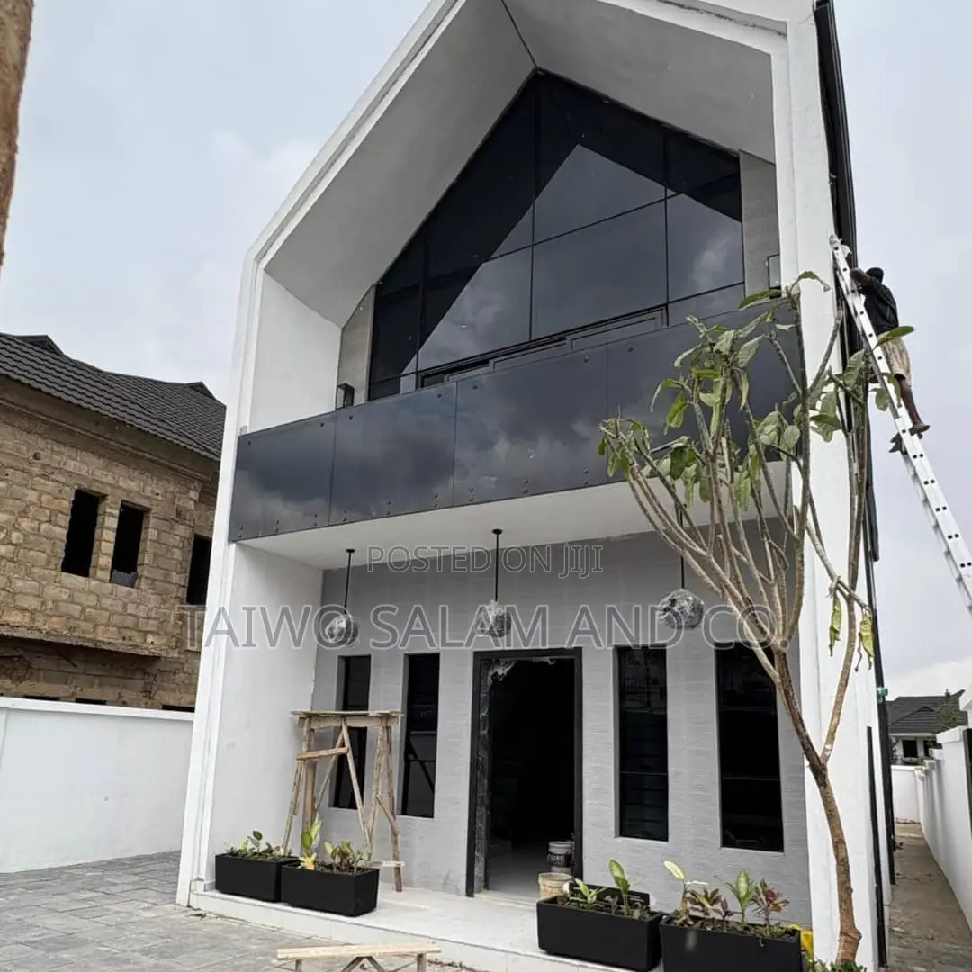 3bdrm Duplex in Akobo for sale in Akobo