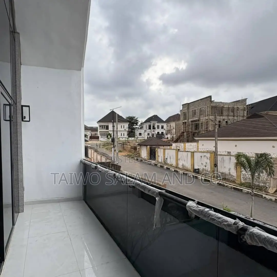 3bdrm Duplex in Akobo for sale in Akobo
