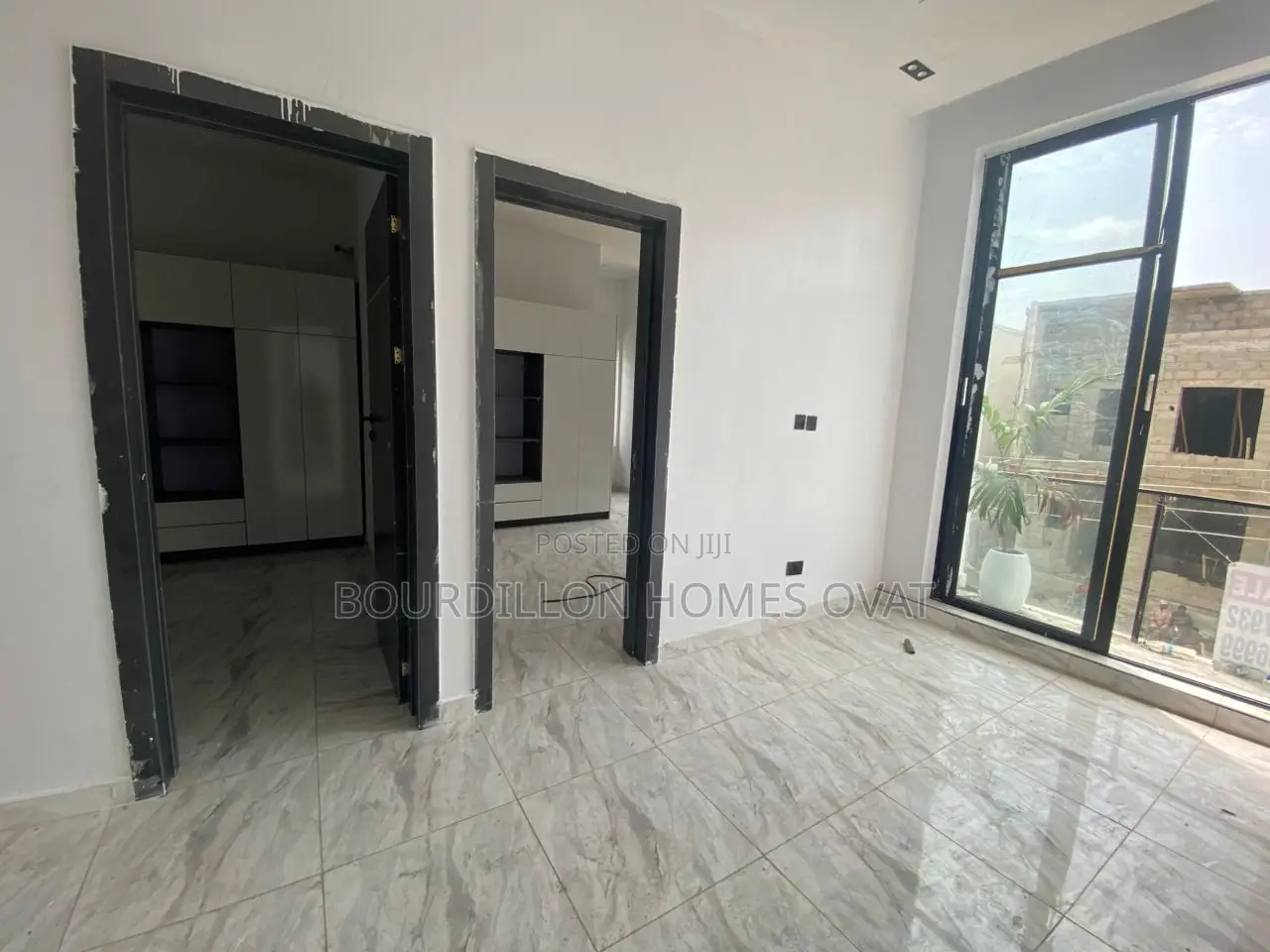 4bdrm Duplex in Ikota for sale in Ikota