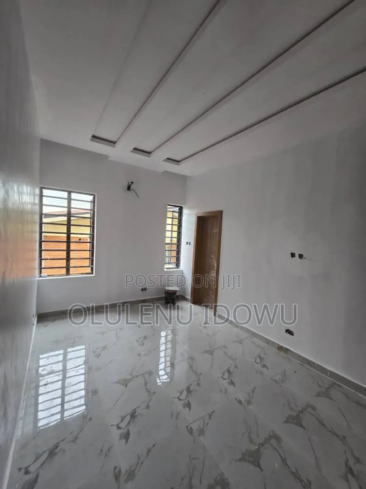 Furnished 5bdrm Duplex in Omole Phase 2 for sale in Omole Phase 2