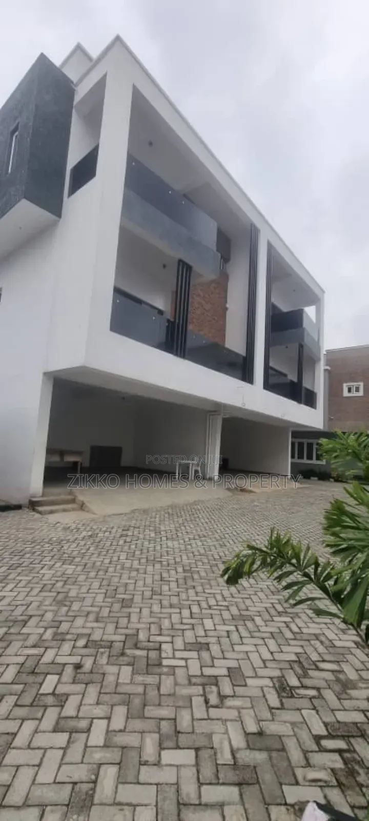 4bdrm Duplex in Ajah for sale in Ajah