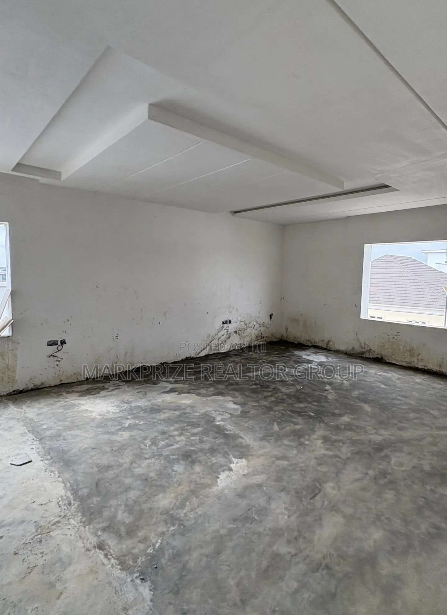 4bdrm Duplex in Kolapo Ishola Gra, for sale in Ibadan