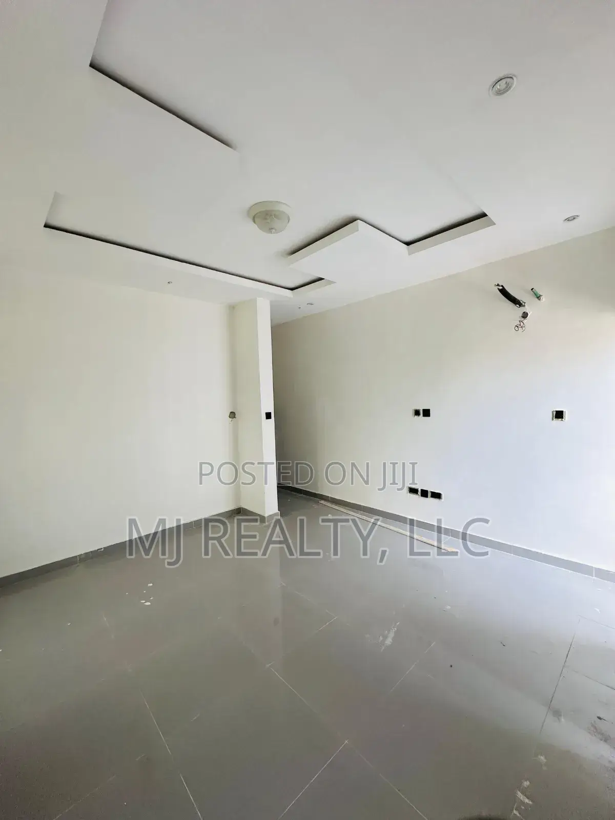 2bdrm Apartment in Ikate for sale in Ikate