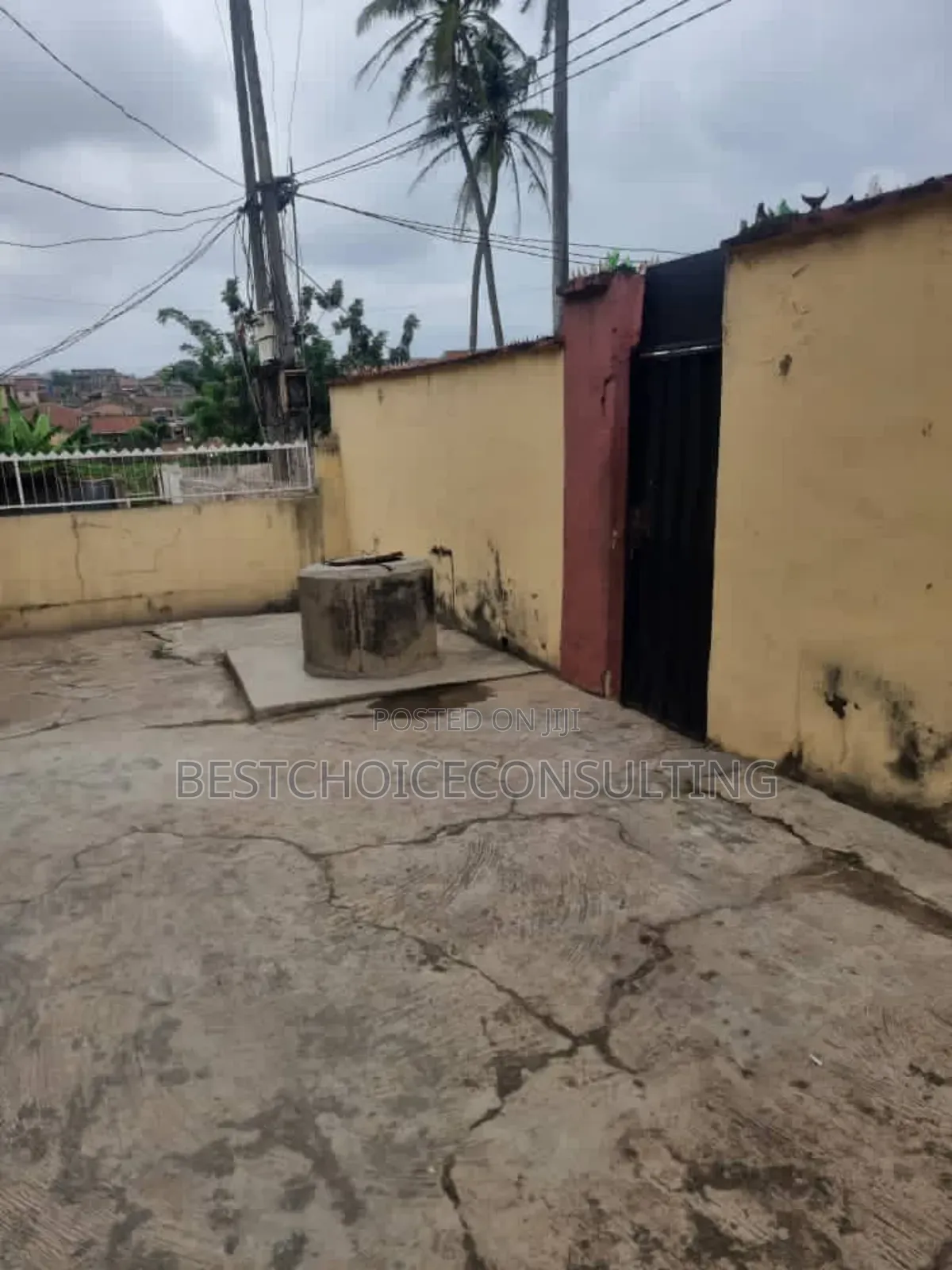 3bdrm Block of Flats in Felele Challenge, Ibadan for sale in Ibadan