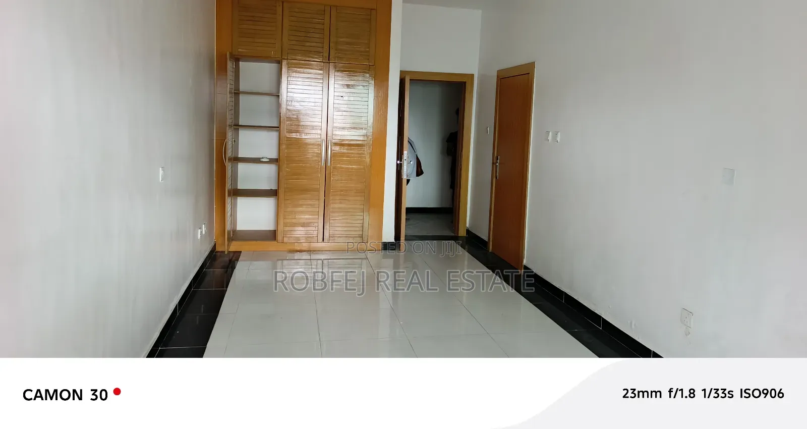 3bdrm Block of Flats in Lekki Expressway for rent in Lekki Expressway