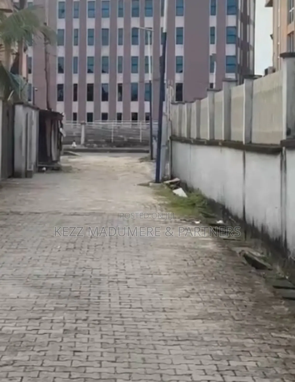 For Sale : A Fenced/ Gated 1 Plot Off Sani Abacha Rd,New Gra in Port-Harcourt