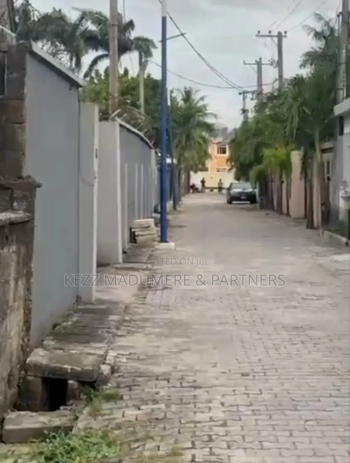 For Sale : A Fenced/ Gated 1 Plot Off Sani Abacha Rd,New Gra in Port-Harcourt