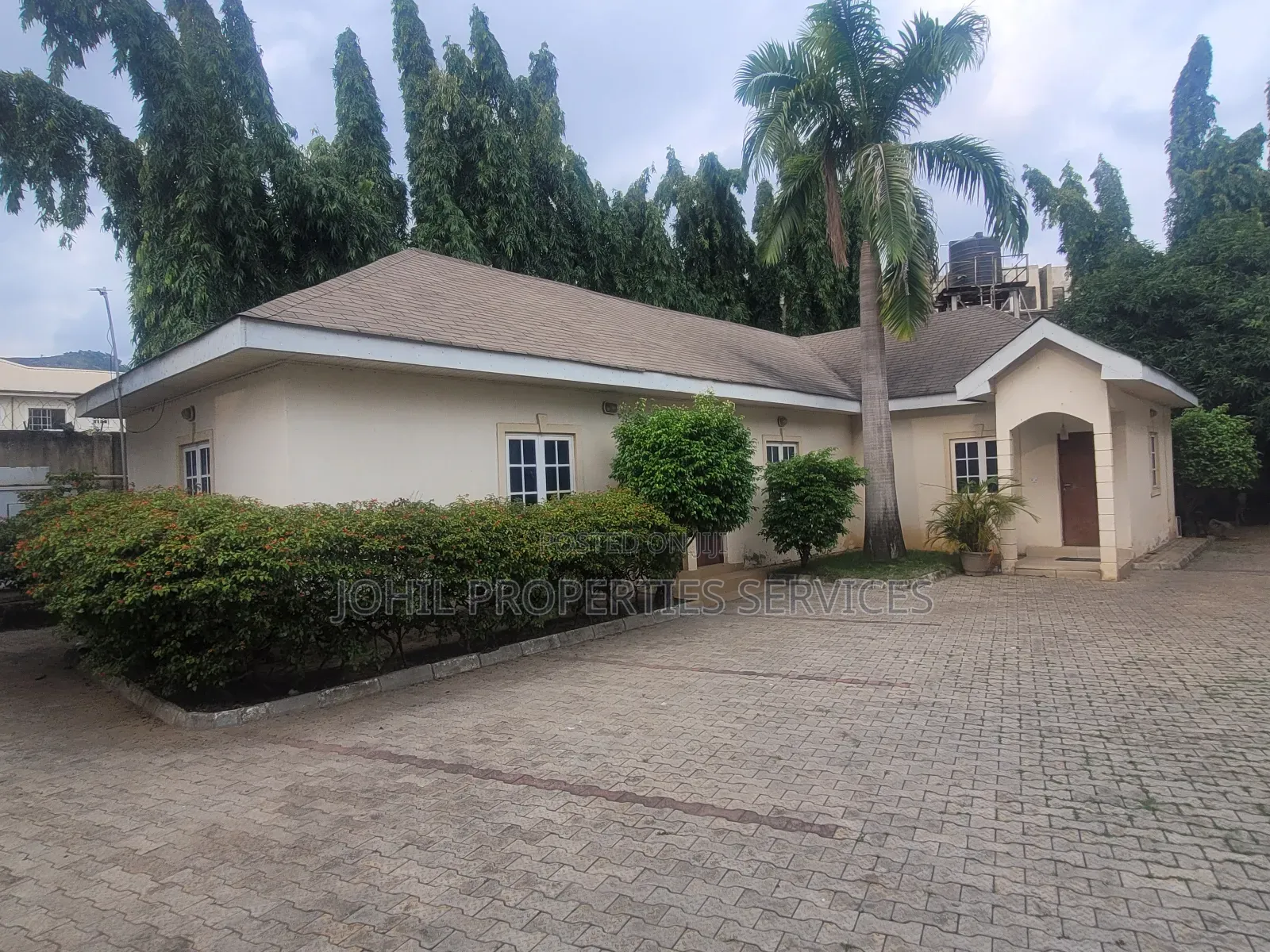 7bdrm Duplex in Maitama for sale in Maitama