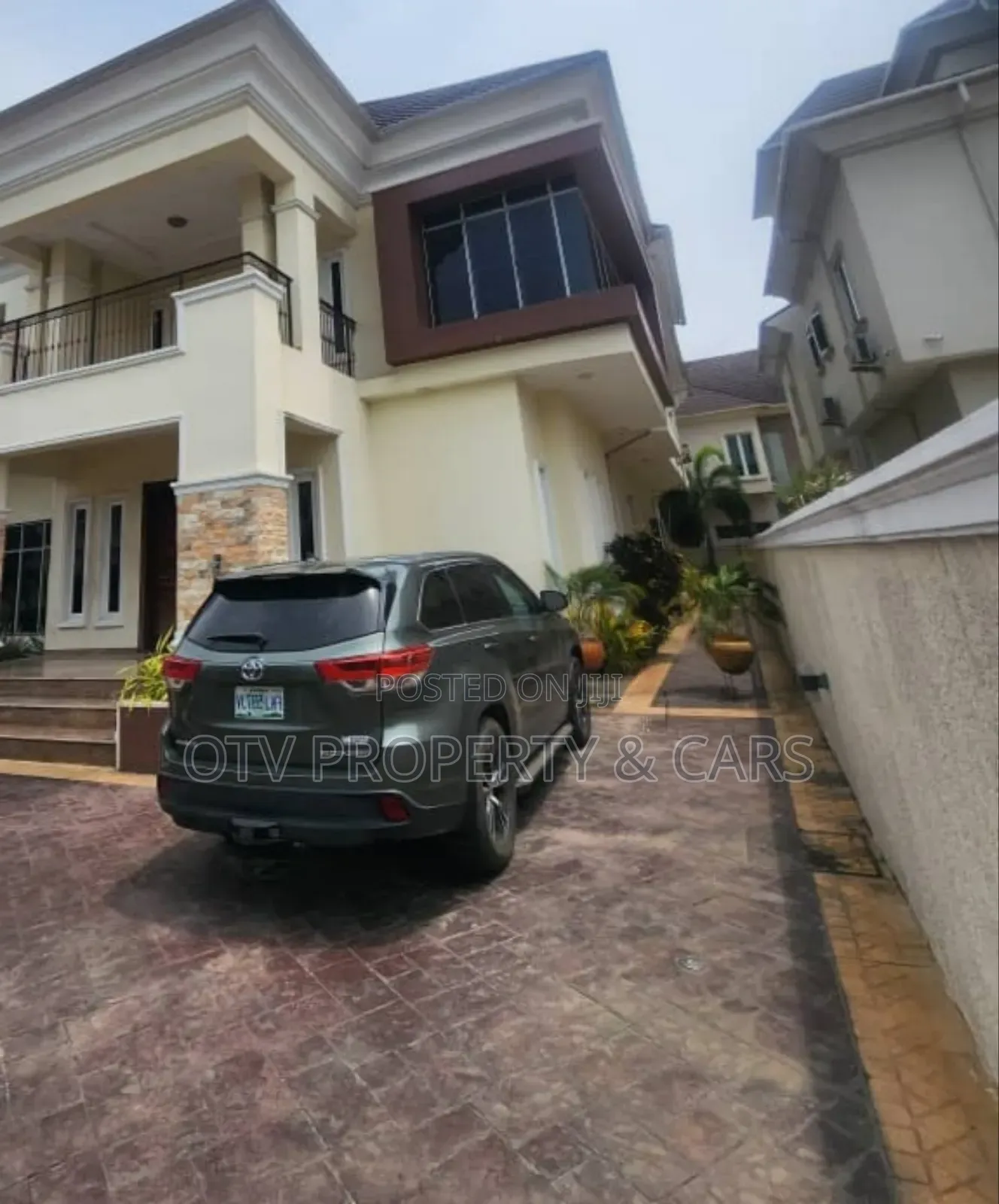 Furnished 6bdrm House in Lekki for sale in Lekki