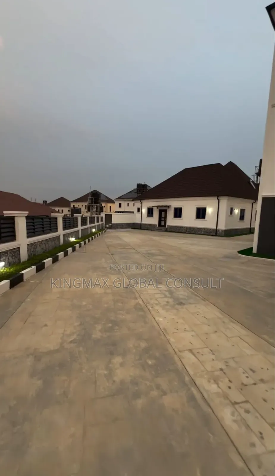 8bdrm Villa in Asokoro (Naf Valley for sale in Asokoro
