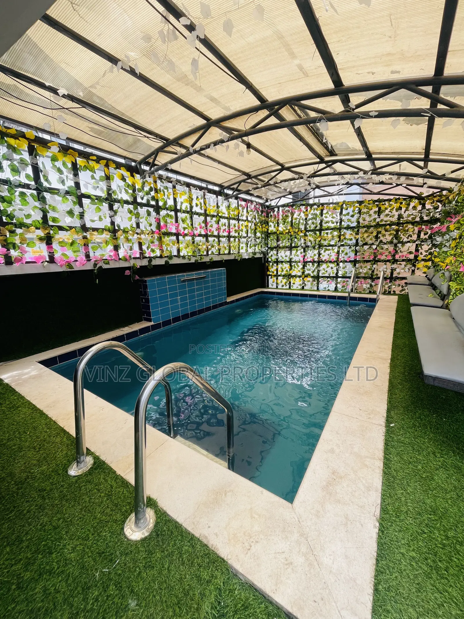 Exquisite 5 Bedroom Detached Duplex With Pool, Ps5, Snooker in Lekki