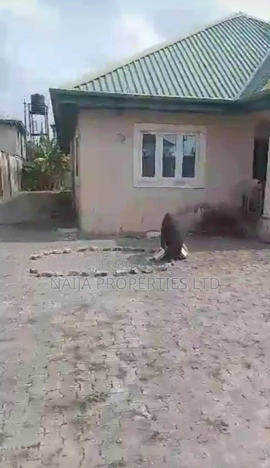 4bdrm Bungalow in Parapo, Awoyaya for sale in Awoyaya