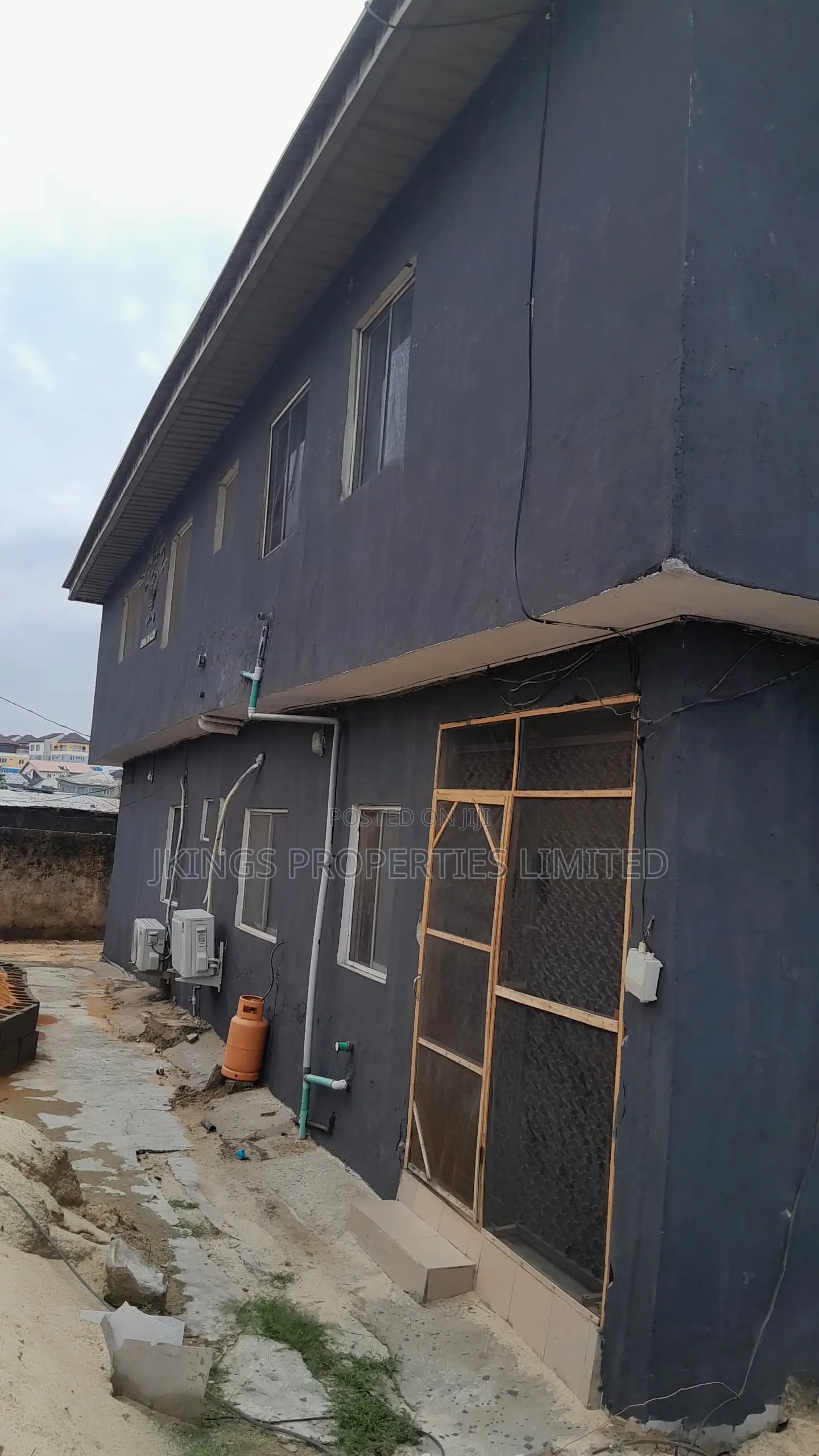 3bdrm Block of Flats in Jkings Properties, Allen Avenue for sale in Allen Avenue