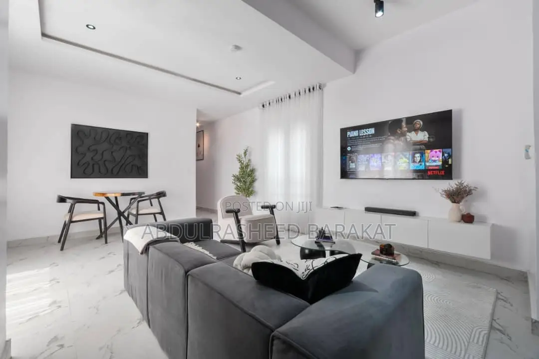 Luxury and Affordable Two Bed With City View in Ikate