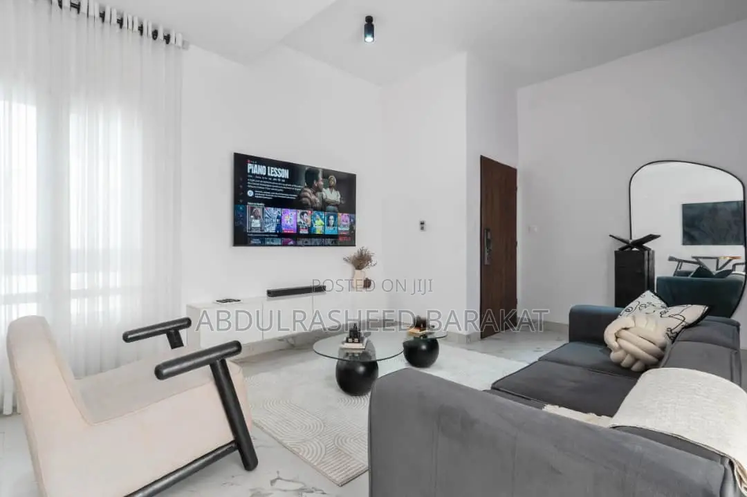 Luxury and Affordable Two Bed With City View in Ikate