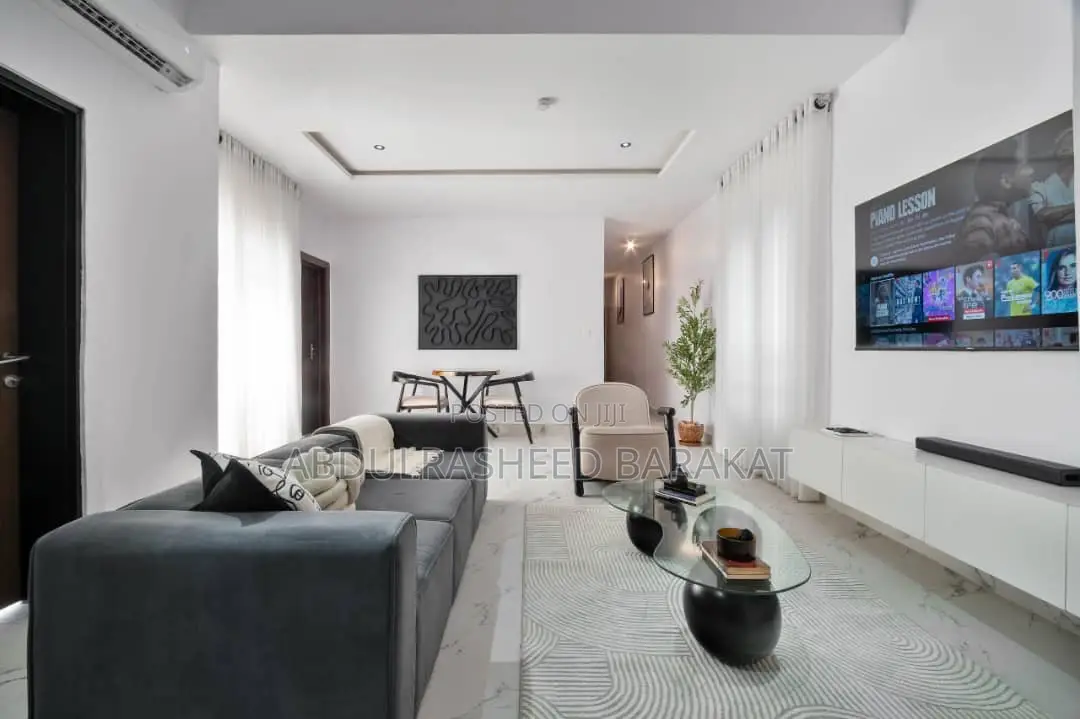 Luxury and Affordable Two Bed With City View in Ikate