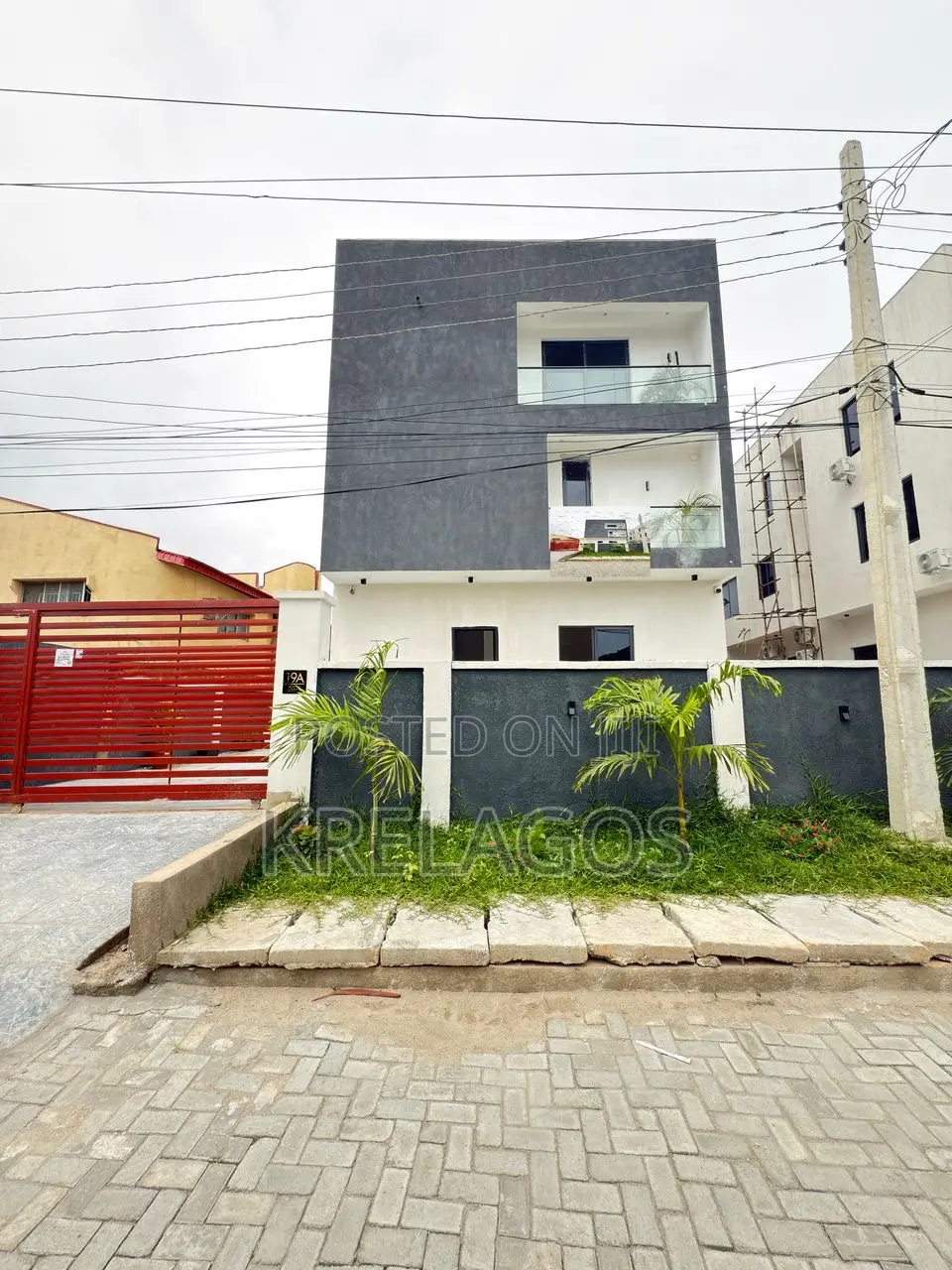 5bdrm Duplex in Idado for sale in Idado
