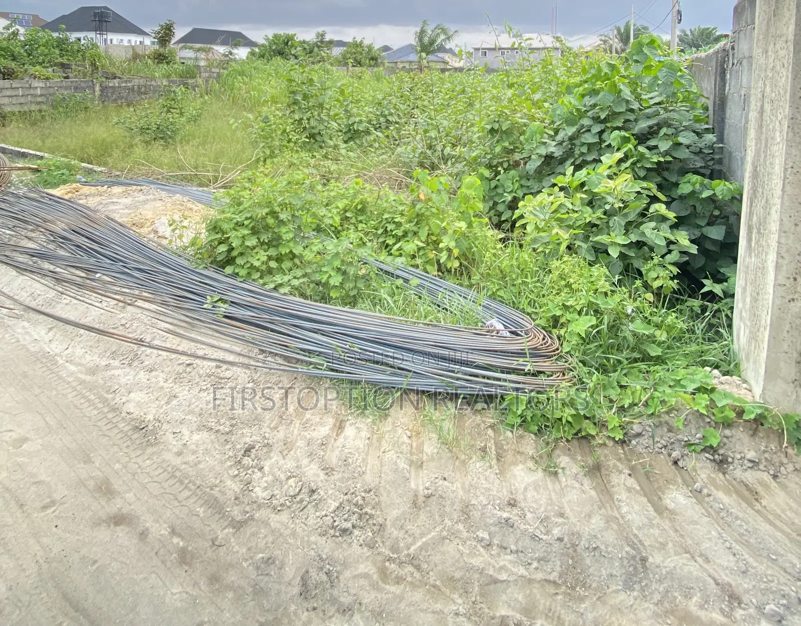 600sqm Land Opposite Giwa Gardens Behind Shoprite Sangotedo in Sangotedo
