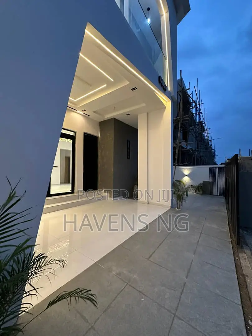4bdrm Duplex in Abraham Adesanya Estate for sale in Abraham Adesanya Estate