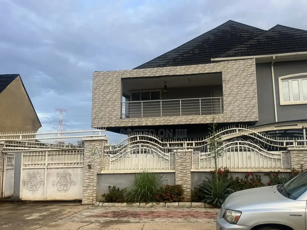 5bdrm Duplex in Kubwa for sale in Kubwa