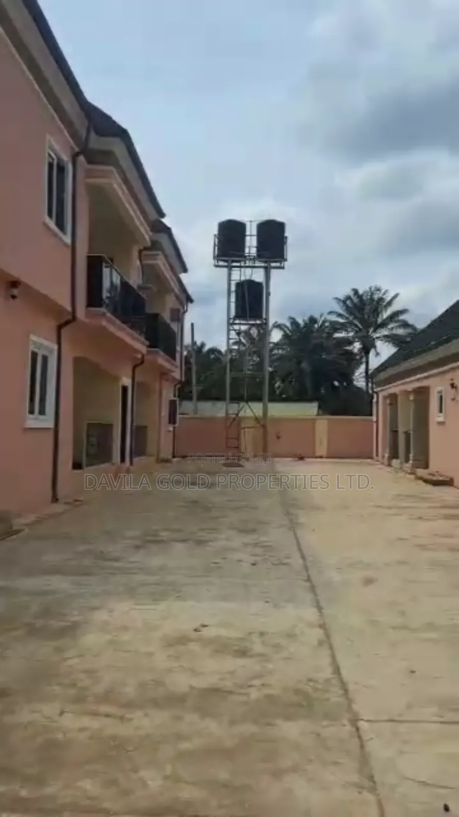 15bdrm Apartment in Benin City for sale in Benin City