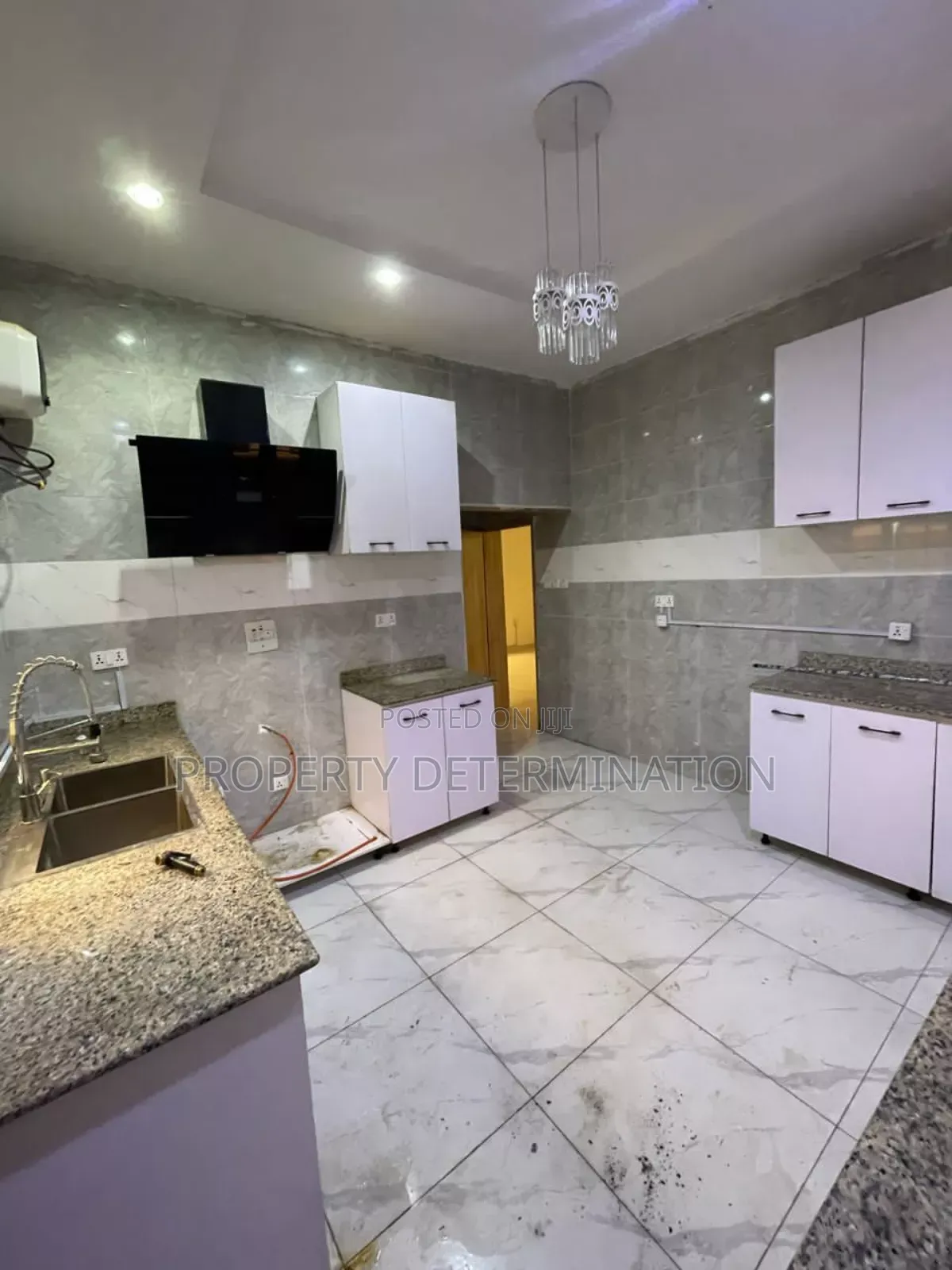 4bdrm Duplex in GRA Phase 1 for sale in GRA Phase 1