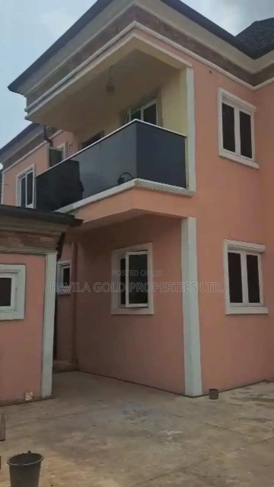 15bdrm Apartment in Benin City for sale in Benin City