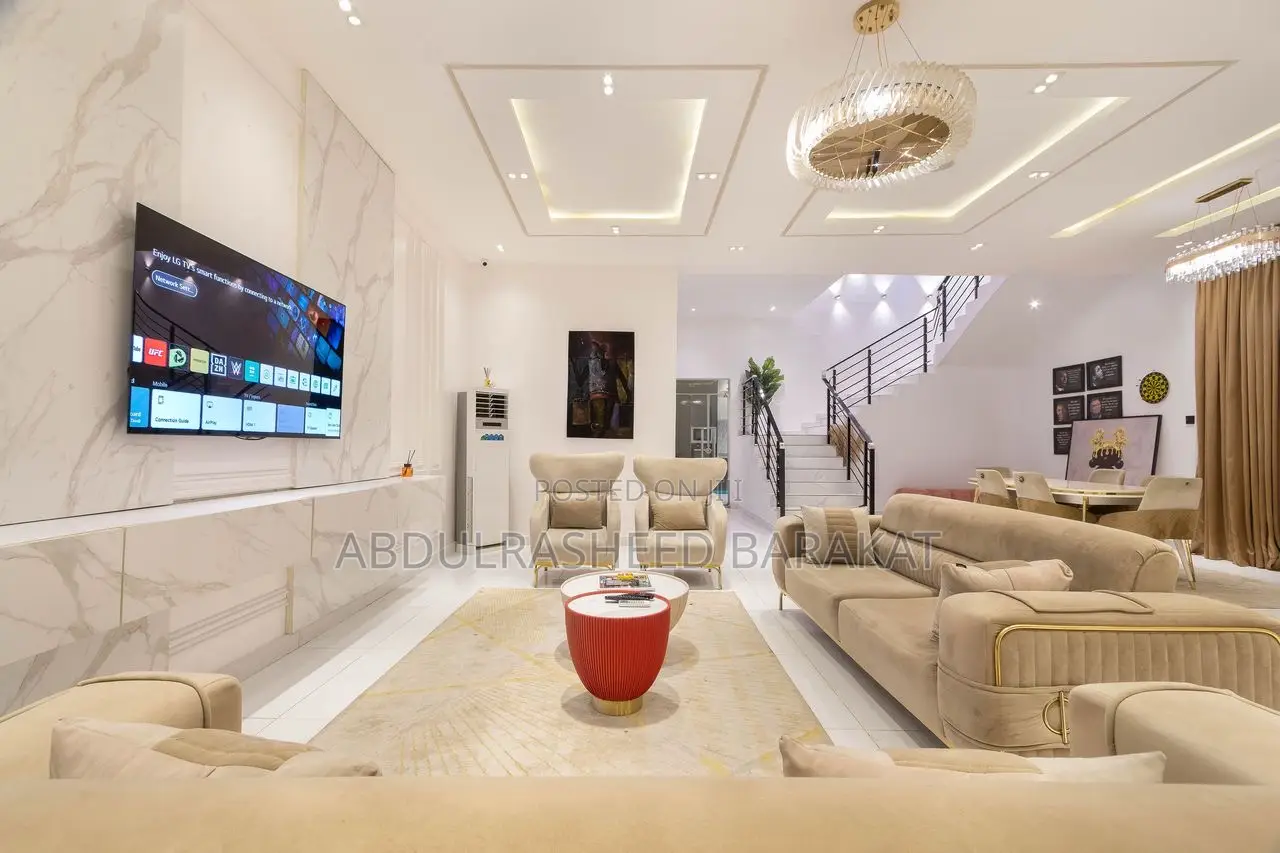 5 Bedroom Self Compound Ps5 Balcony Snooker Table Tennis Hockey Game in Ologolo