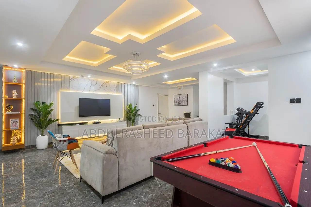 Luxury Three Bedroom With Pool Snooker Gym in Victoria Island