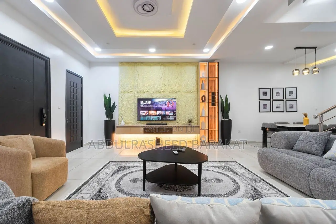 Luxury Four Bedroom With Pool Gym Cityview in Victoria Island