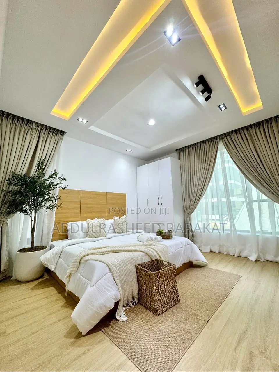 Luxury One Bedroom With Balcony in Ikoyi