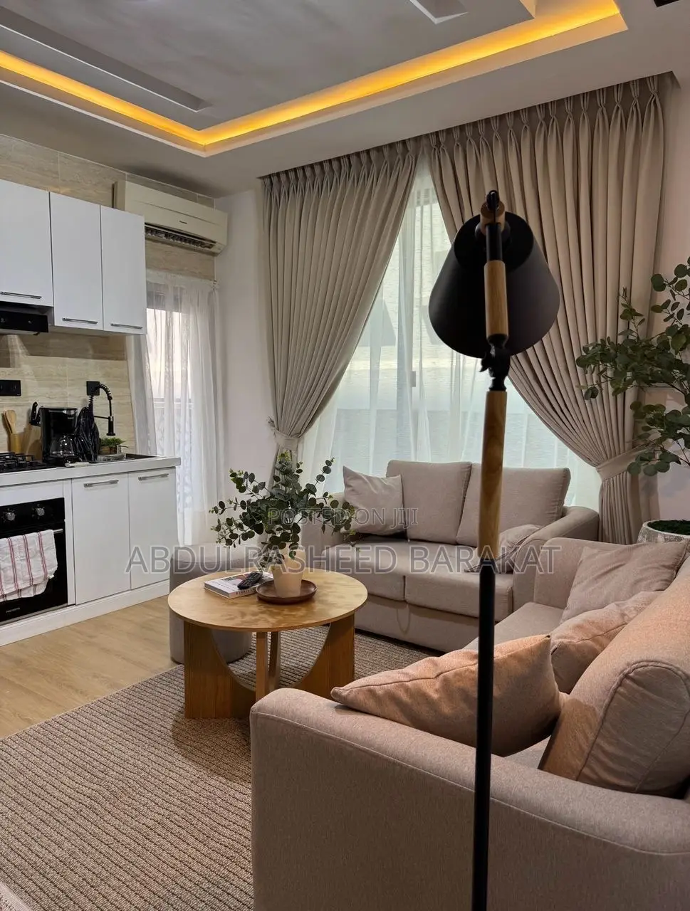 Luxury One Bedroom With Balcony in Ikoyi