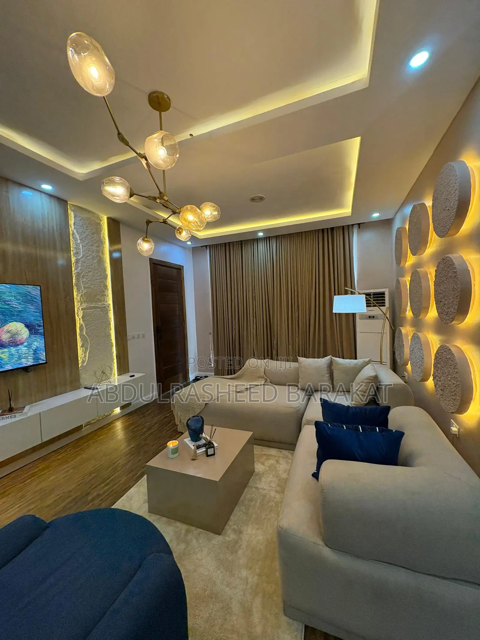 Luxury Two Bedroom Apartment Ps5 Aesthetically Pleasing in Agungi