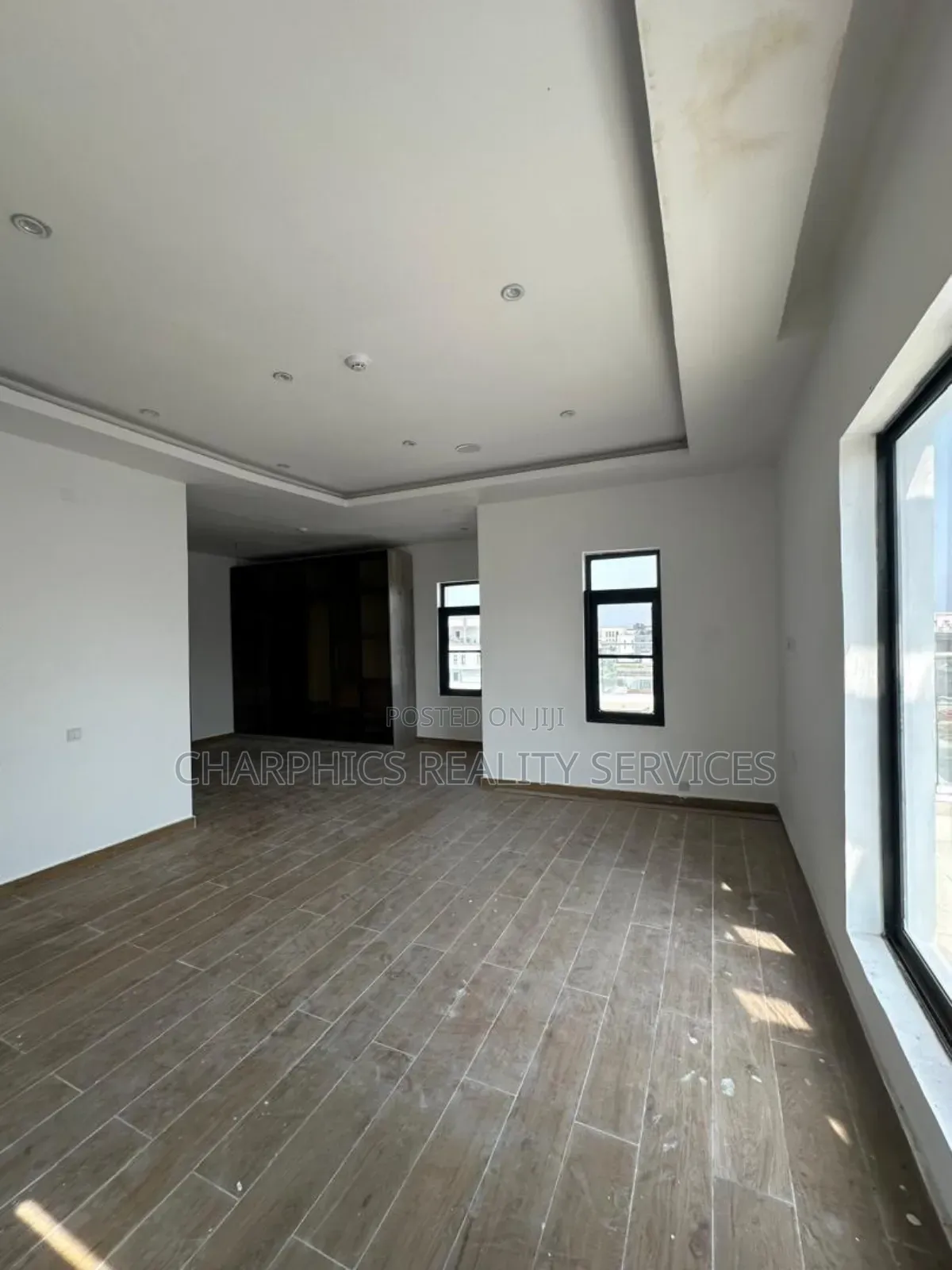 6bdrm Duplex in Ikate for sale in Ikate