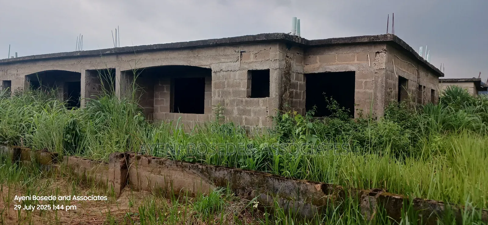 2bdrm Block of Flats in Omu Isoko, Mowe, Obafemi-Owode for sale in Obafemi-Owode