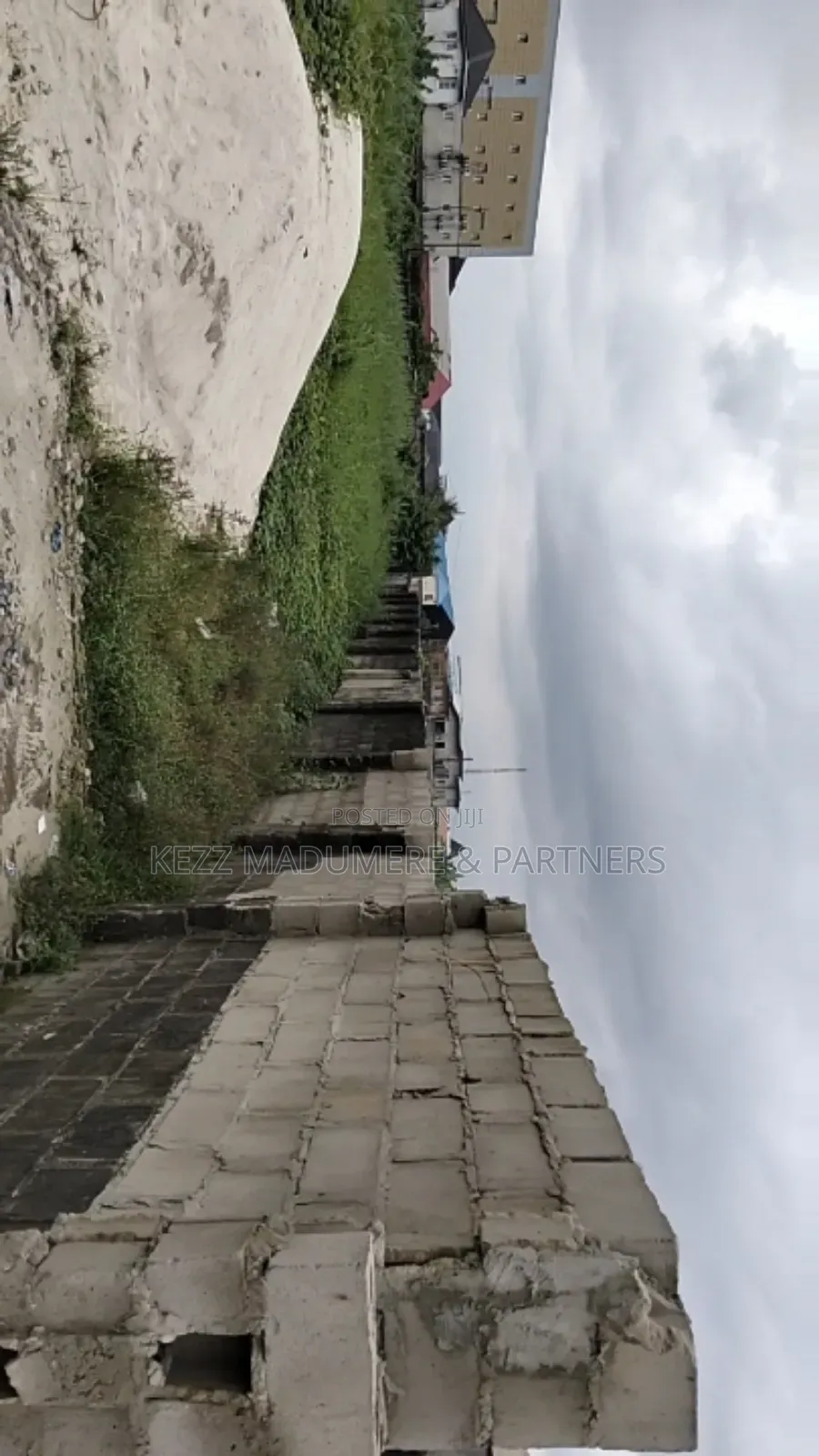 For Sale: 81⁄2 Plots on the Major Stadium Road Port Harcourt in Port-Harcourt