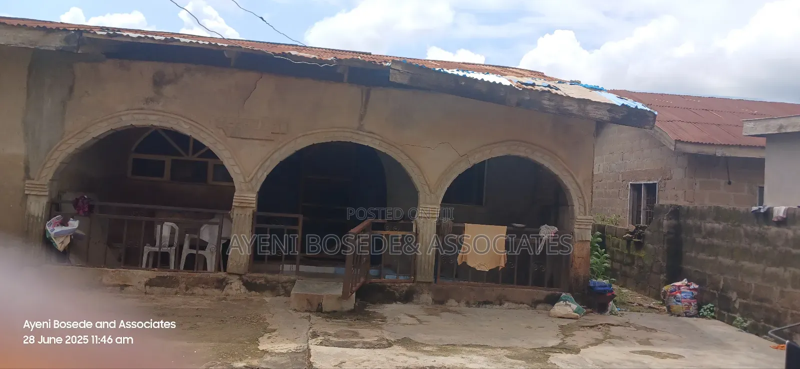 4bdrm Bungalow in Govermit Estate Mowe, Obafemi-Owode for sale in Obafemi-Owode