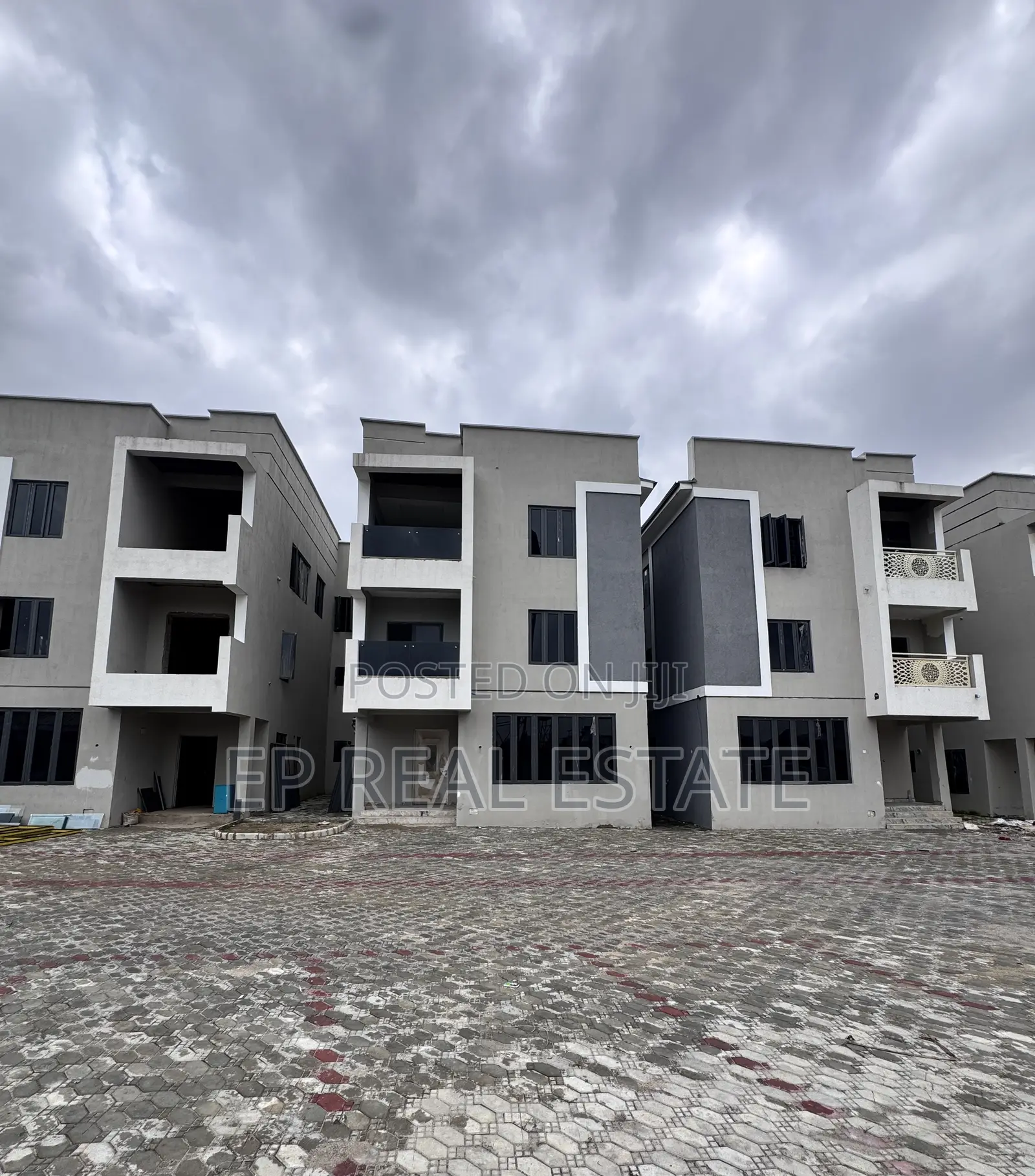 5bedroom Terrace Duplex in Kado