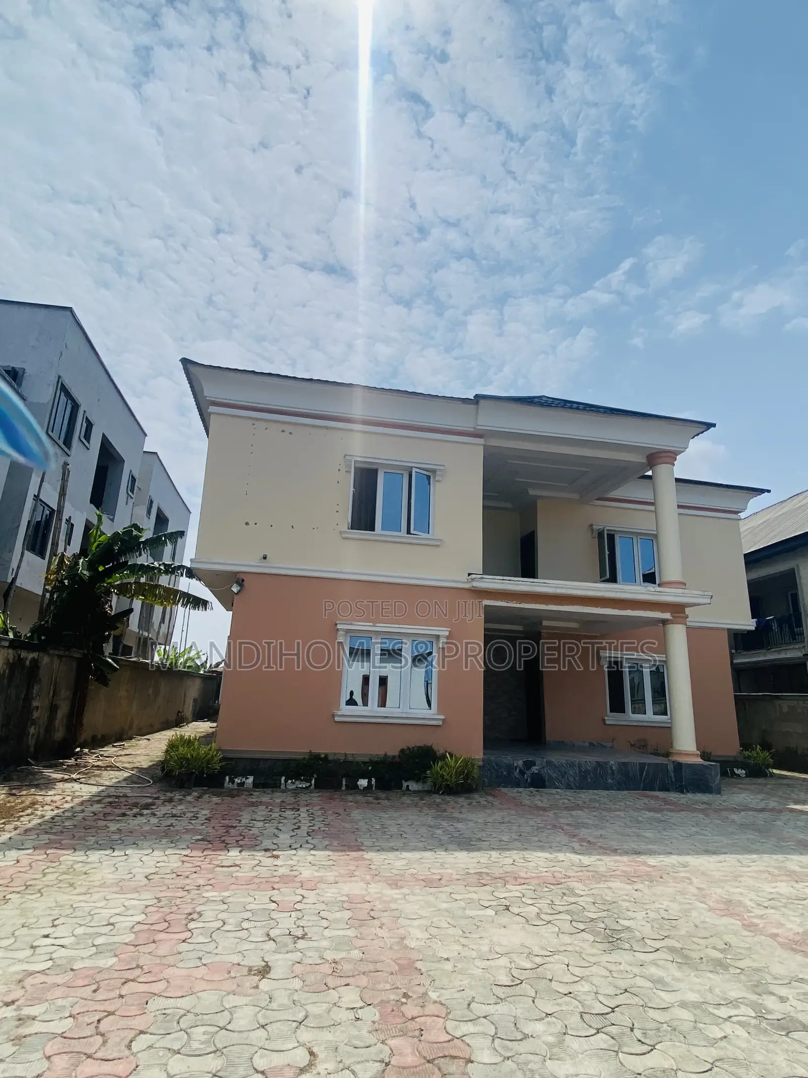 4bdrm Duplex in Sangotedo for sale in Sangotedo